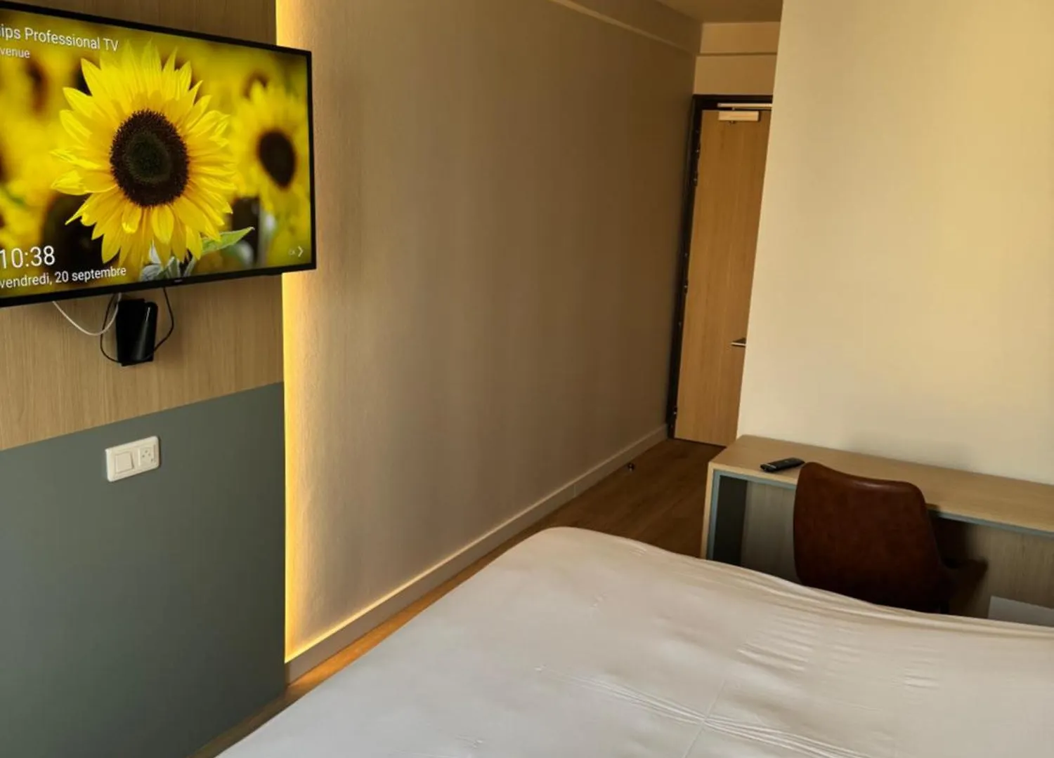 Karaez Hotel - Brithotel Carhaix 0*, Carhaix-Plouguer France