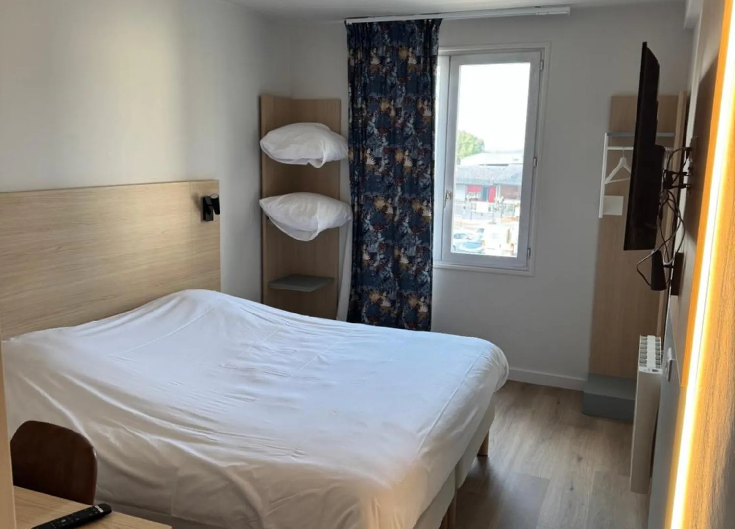 Karaez Hotel - Brithotel Carhaix 0*, Carhaix-Plouguer