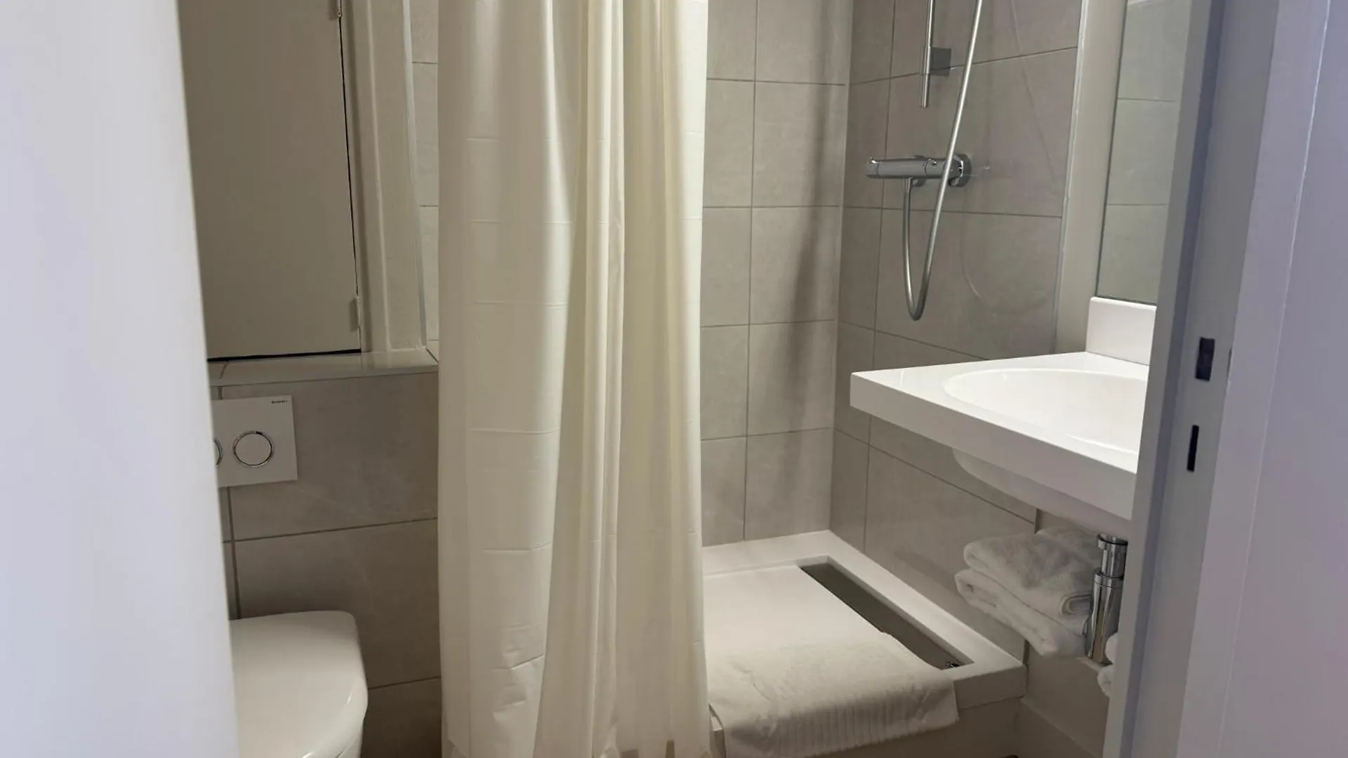 Karaez Hotel - Brithotel Carhaix
